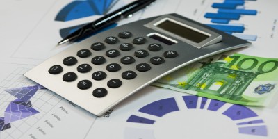 公积金账户余额一万元能借多少钱，能贷40万吗？